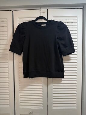 entro Black Crewneck Sweatshirt with Ribbed Collar